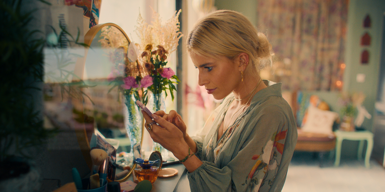 She Said Maybe : Bild Caroline Daur