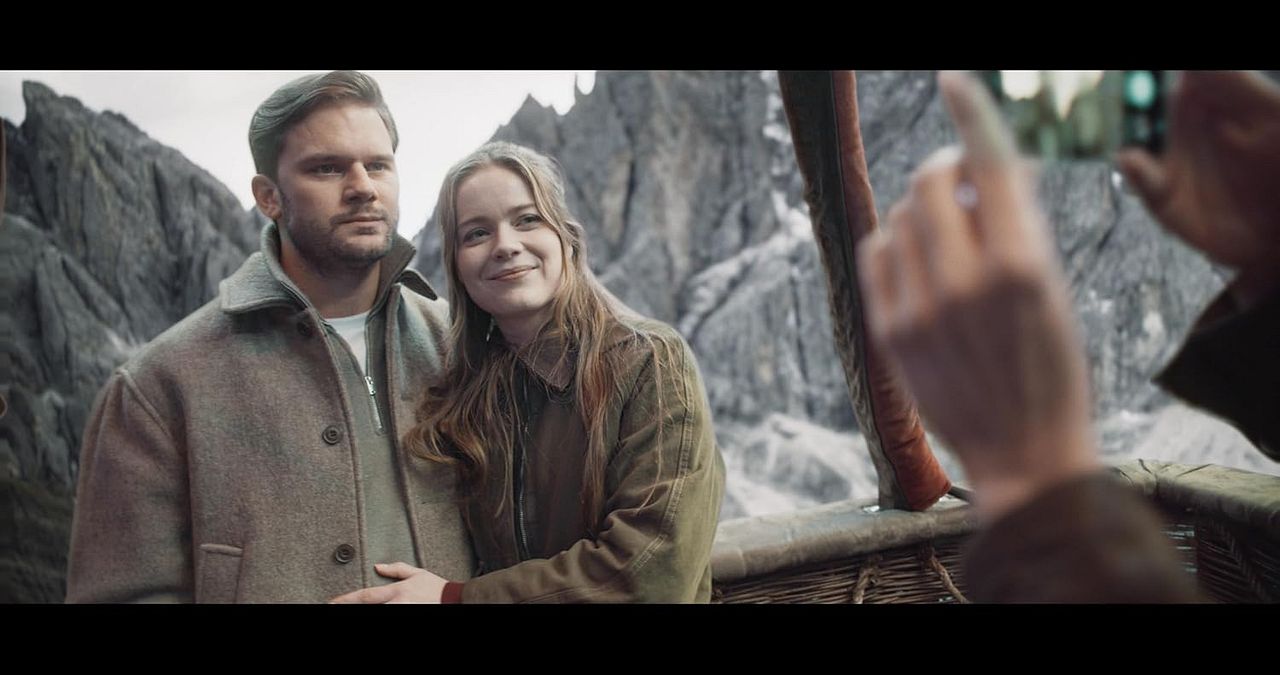 Turbulence : Bild Hera Hilmar, Jeremy Irvine
