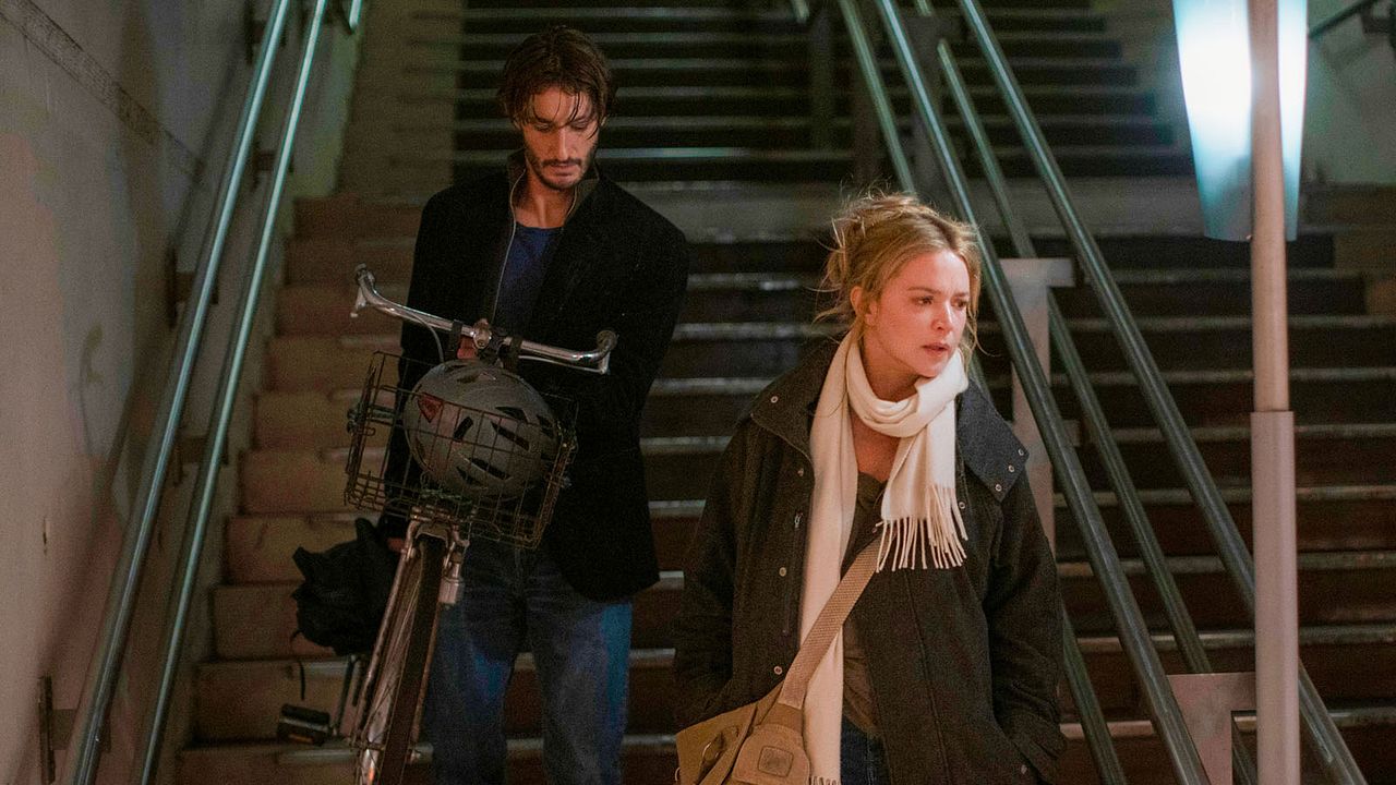 Parallel Tales : Bild Pierre Niney, Virginie Efira