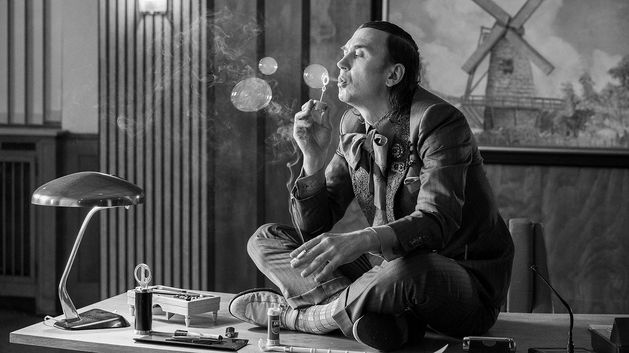 Sie glauben an Engel, Herr Drowak? : Bild Lars Eidinger