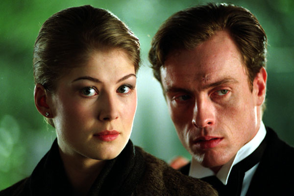 James Bond 007 - Stirb an einem anderen Tag : Bild Rosamund Pike, Toby Stephens