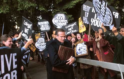 The Final Cut - Dein Tod ist erst der Anfang : Bild Robin Williams, Omar Naim