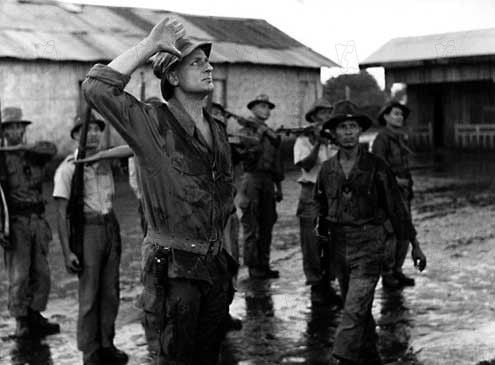 Die 317. Sektion : Bild Bruno Cremer, Pierre Schoendoerffer