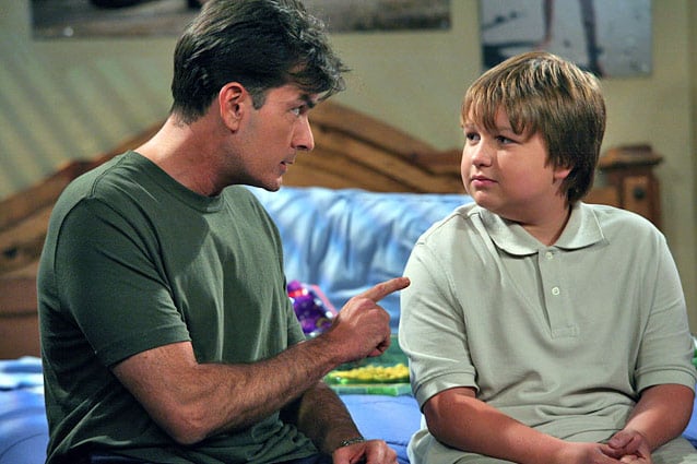 Bild Angus T. Jones, Charlie Sheen