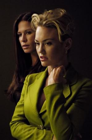 Bild Kelly Carlson, Rhona Mitra