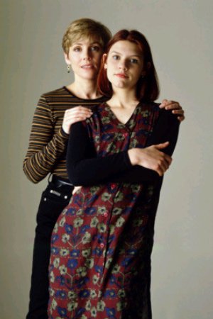Bild Claire Danes, Bess Armstrong