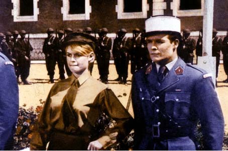 Babette zieht in den Krieg : Bild Brigitte Bardot, Christian-Jaque