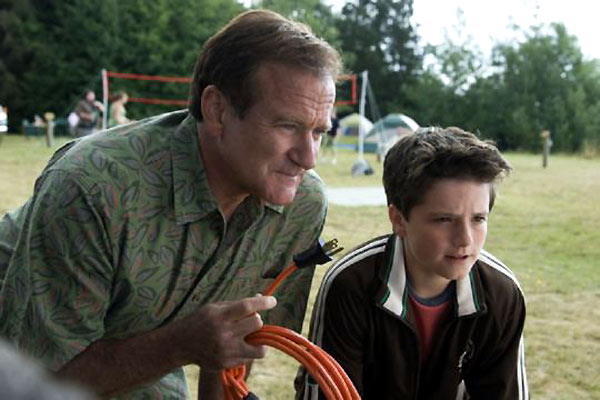 Die Chaoscamper : Bild Josh Hutcherson, Robin Williams