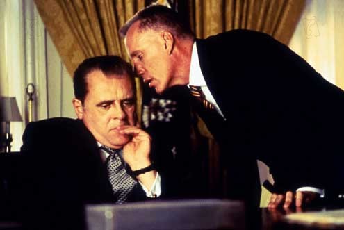 Nixon : Bild James Woods, Anthony Hopkins