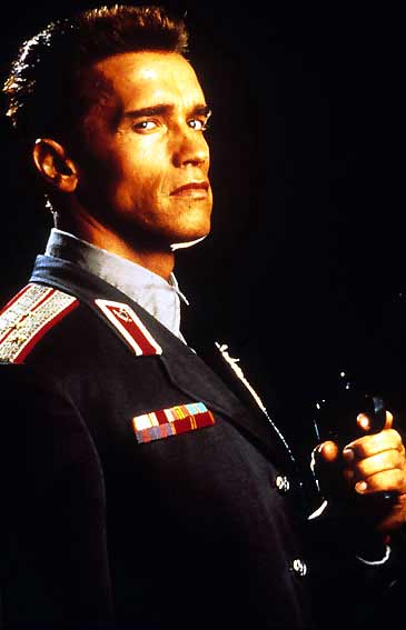 Red Heat : Bild Arnold Schwarzenegger