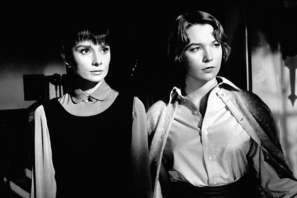 Infam : Bild Shirley MacLaine, Audrey Hepburn
