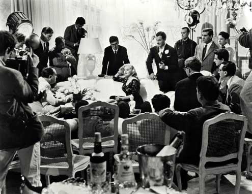 La Dolce Vita - Das süße Leben : Bild Federico Fellini, Anita Ekberg