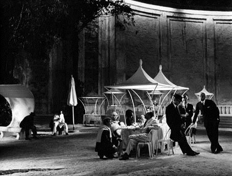 Achteinhalb : Bild Marcello Mastroianni, Federico Fellini