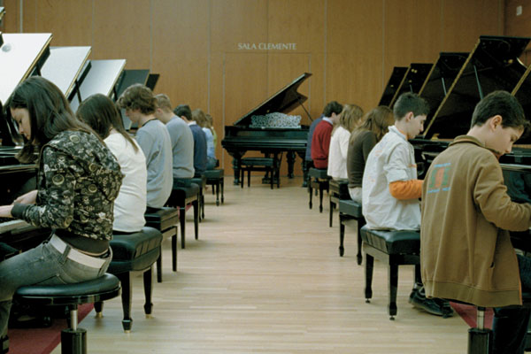 Die Stille vor Bach : Bild Pere Portabella