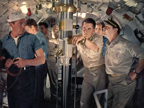 Torpedo los! : Bild Joseph Pevney, Glenn Ford
