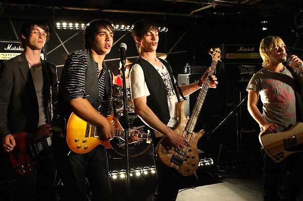 Frontalknutschen : Bild