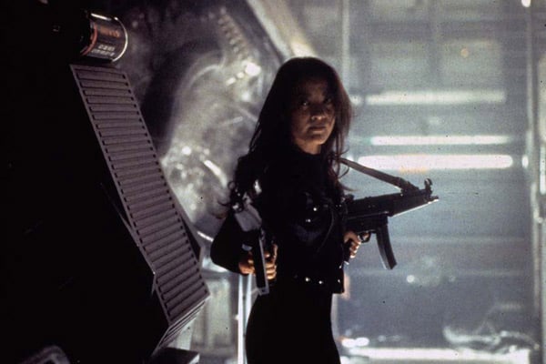 James Bond 007 - Der Morgen stirbt nie : Bild Michelle Yeoh, Roger Spottiswoode