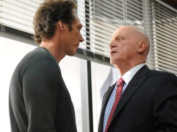 Bild William Fichtner, Leon Russom