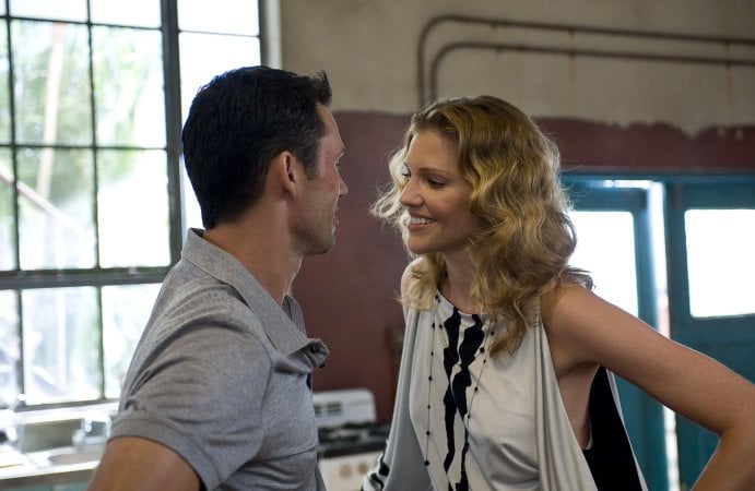 Bild Tricia Helfer, Jeffrey Donovan