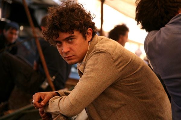 Eden Is West : Bild Riccardo Scamarcio