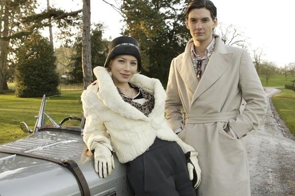 Easy Virtue - Eine unmoralische Ehefrau : Bild Stephan Elliott, Ben Barnes, Jessica Biel