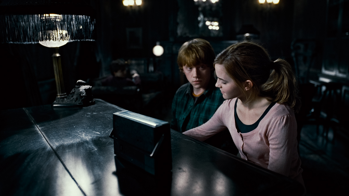 Harry Potter und die Heiligtümer des Todes - Teil 1 : Bild Rupert Grint, Emma Watson