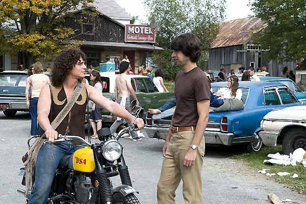Taking Woodstock : Bild Jonathan Groff (II), Demetri Martin