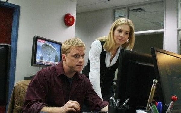 Bild Alan Tudyk, Elizabeth Mitchell