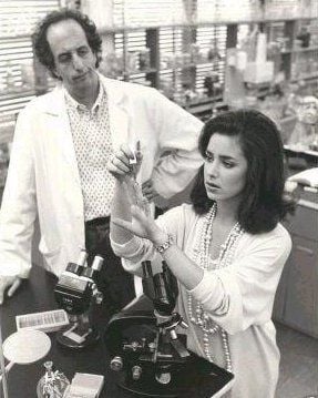 Bild Vincent Schiavelli, Claudia Wells