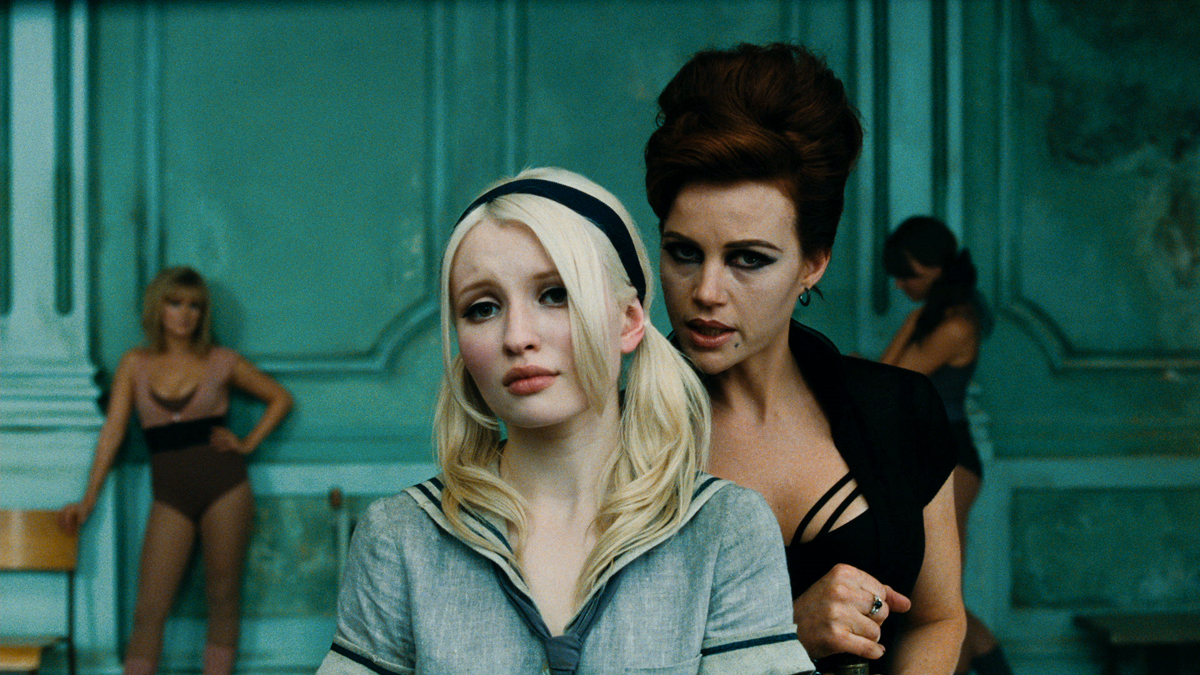 Sucker Punch : Bild Carla Gugino, Emily Browning