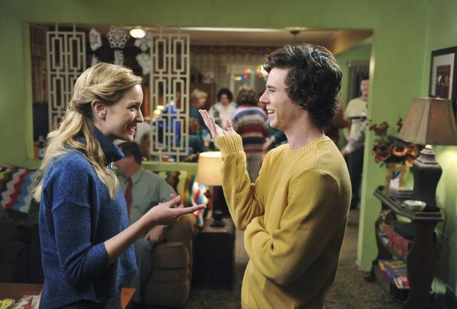 The Middle : Bild Brianne Howey, Charlie McDermott