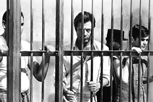 Der Fremde : Bild Luchino Visconti, Marcello Mastroianni