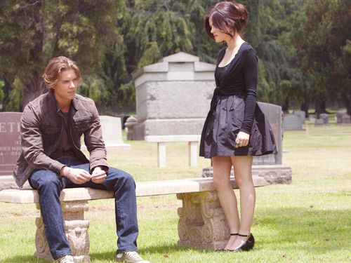 Pretty Little Liars : Bild Lucy Hale, Drew Van Acker