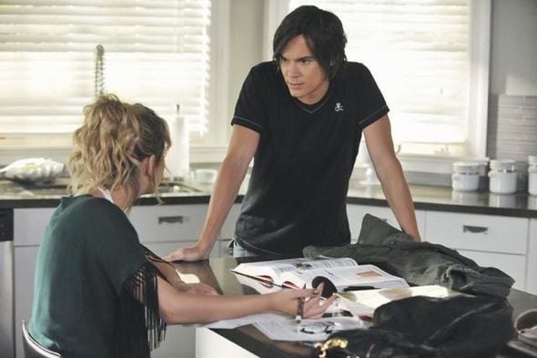 Pretty Little Liars : Bild Ashley Benson, Tyler Blackburn