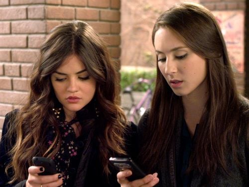 Pretty Little Liars : Bild Troian Bellisario, Lucy Hale