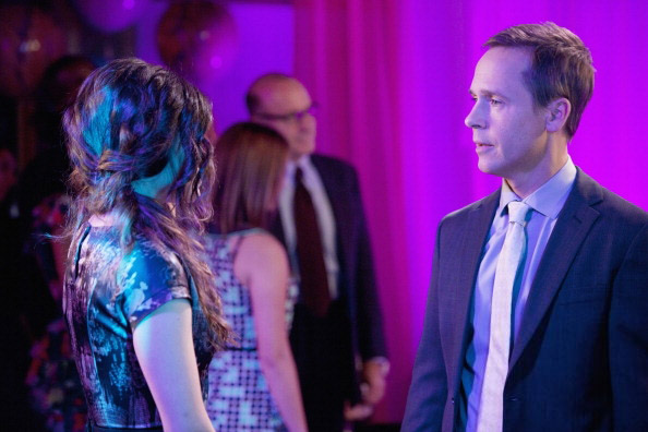 Pretty Little Liars : Bild Lucy Hale, Chad Lowe