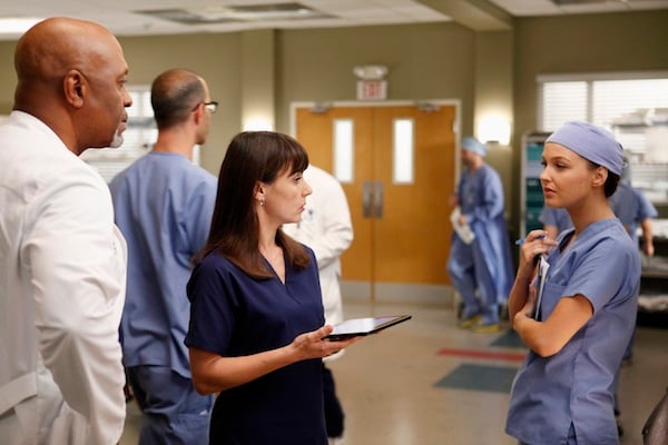 Grey's Anatomy - Die jungen Ärzte : Bild Camilla Luddington, James Pickens Jr., Constance Zimmer