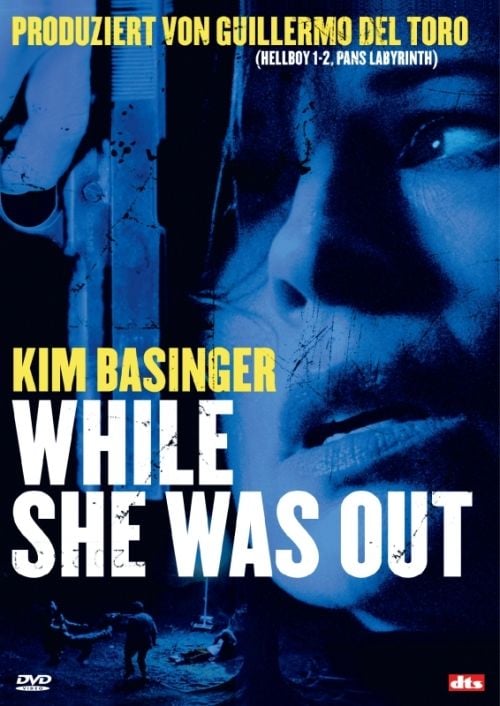 While She Was Out : Kinoposter