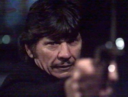 Ein Mann sieht rot : Bild