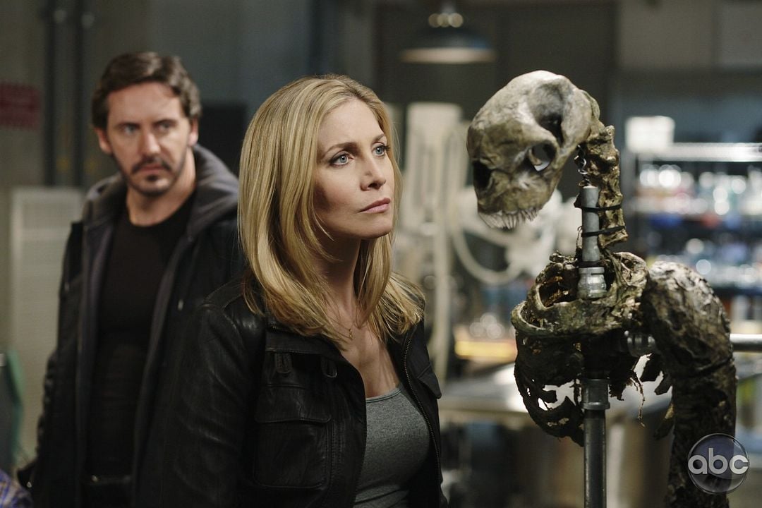 Bild Charles Mesure, Elizabeth Mitchell