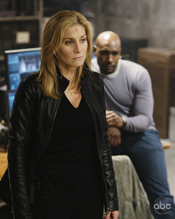 Bild Morris Chestnut, Elizabeth Mitchell