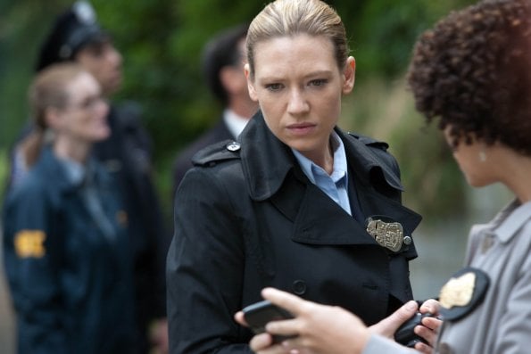 Fringe - Grenzfälle des FBI : Bild Anna Torv, Jasika Nicole