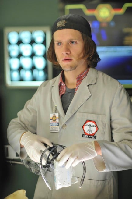 Bones - Die Knochenjägerin : Bild Luke Kleintank