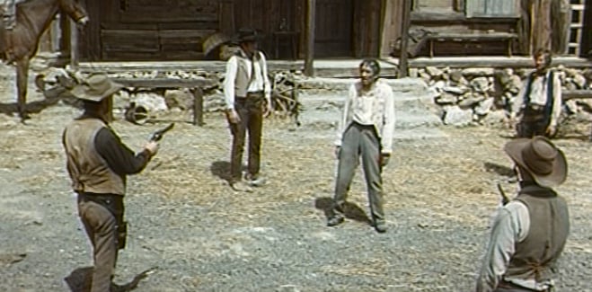 Django - Kreuze im blutigen Sand : Bild
