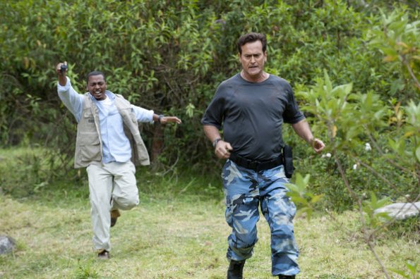 Burn Notice : Bild RonReaco Lee, Bruce Campbell