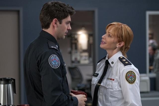 Rookie Blue : Bild Travis Milne, Lauren Holly