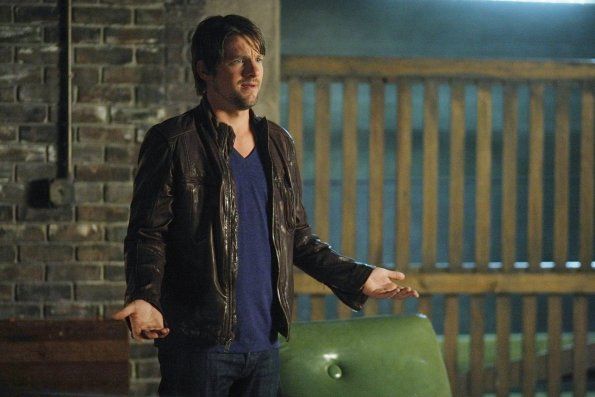 Happy Endings : Bild Zachary Knighton