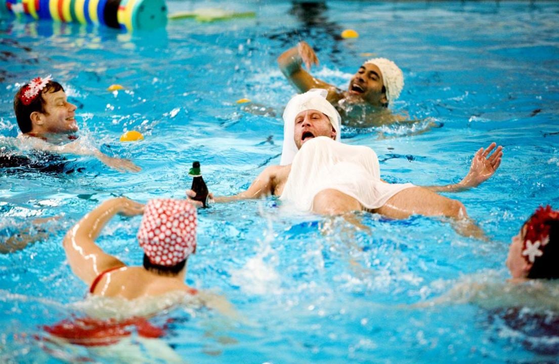 Männer im Wasser : Bild