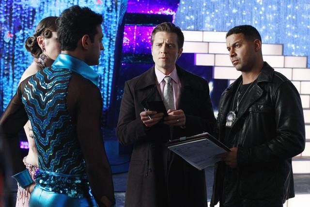 Castle : Bild Jon Huertas, Seamus Dever