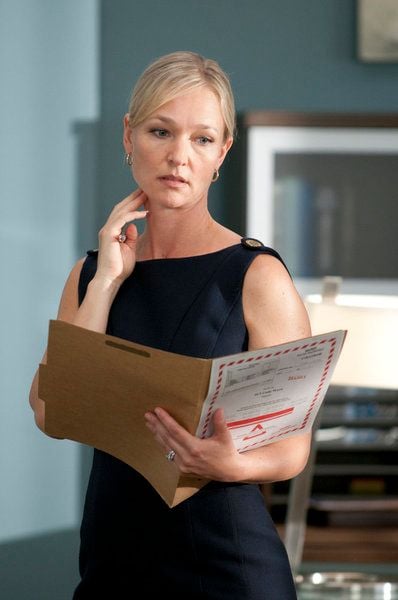 Covert Affairs : Bild Kari Matchett